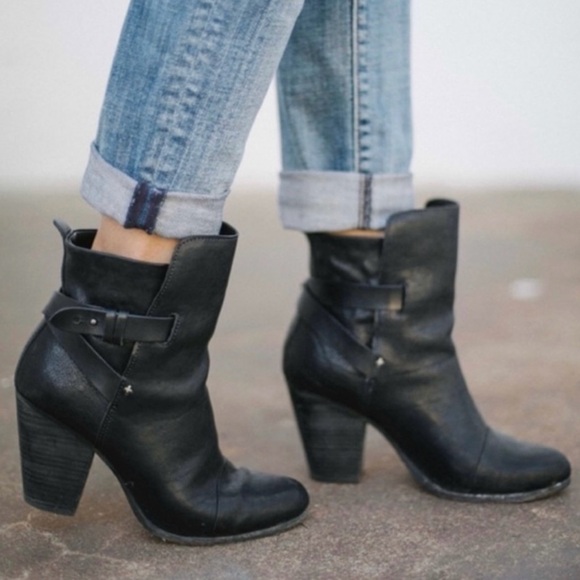 Rag & Bone Kinsey Black Leather Heel Ankle Bootie Shoes Size 39 US. Slight wear - Picture 1 of 8
